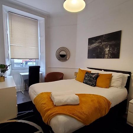 Leith Spectacular Apartment By Sensational Stay Short Lets & Serviced Accommodation With 6 Separate Beds & 2 Baths Edinburgh Eksteriør bilde