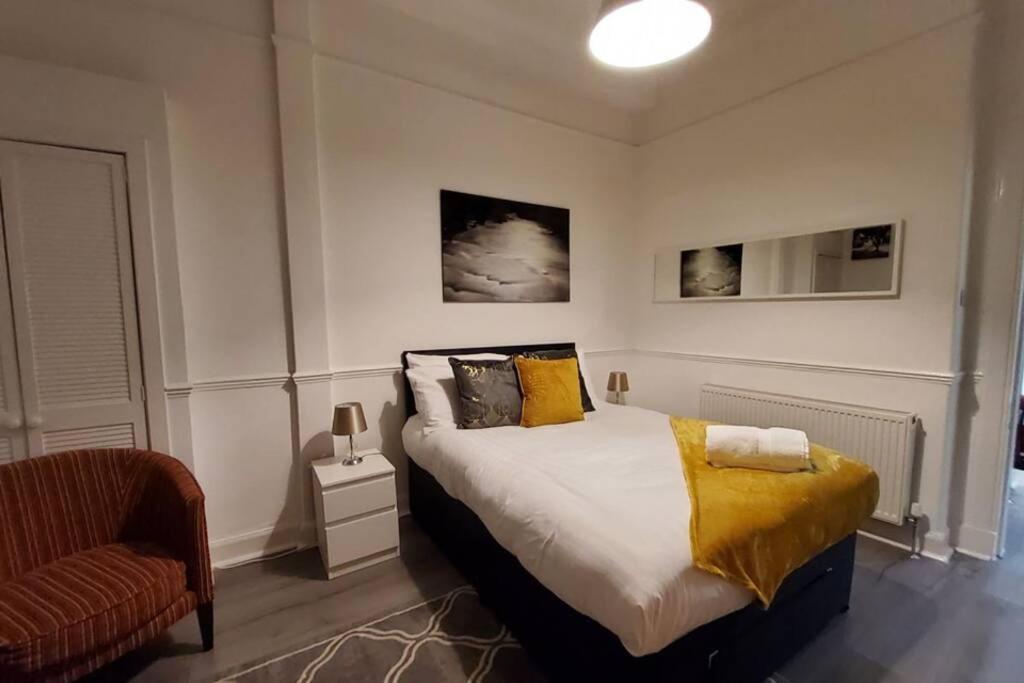 Leith Spectacular Apartment By Sensational Stay Short Lets & Serviced Accommodation With 6 Separate Beds & 2 Baths Edinburgh Eksteriør bilde