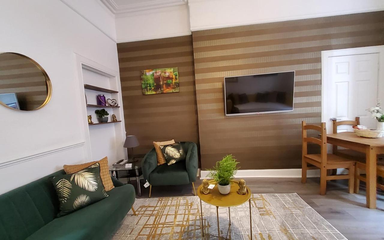 Leith Spectacular Apartment By Sensational Stay Short Lets & Serviced Accommodation With 6 Separate Beds & 2 Baths Edinburgh Eksteriør bilde