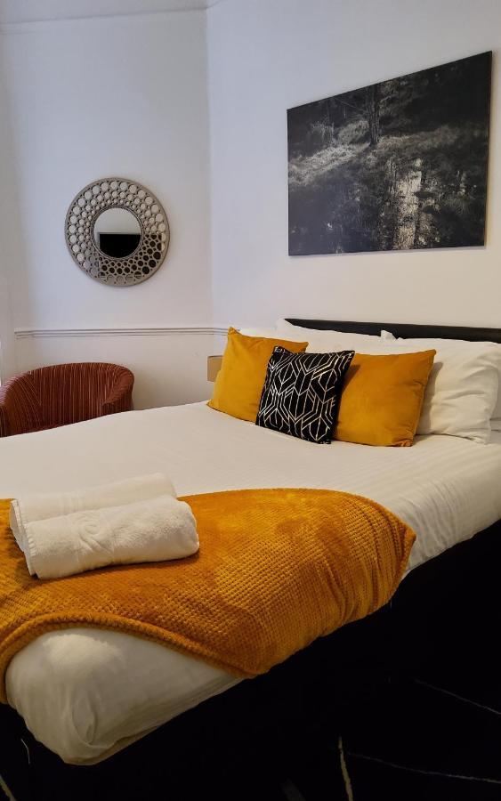 Leith Spectacular Apartment By Sensational Stay Short Lets & Serviced Accommodation With 6 Separate Beds & 2 Baths Edinburgh Eksteriør bilde
