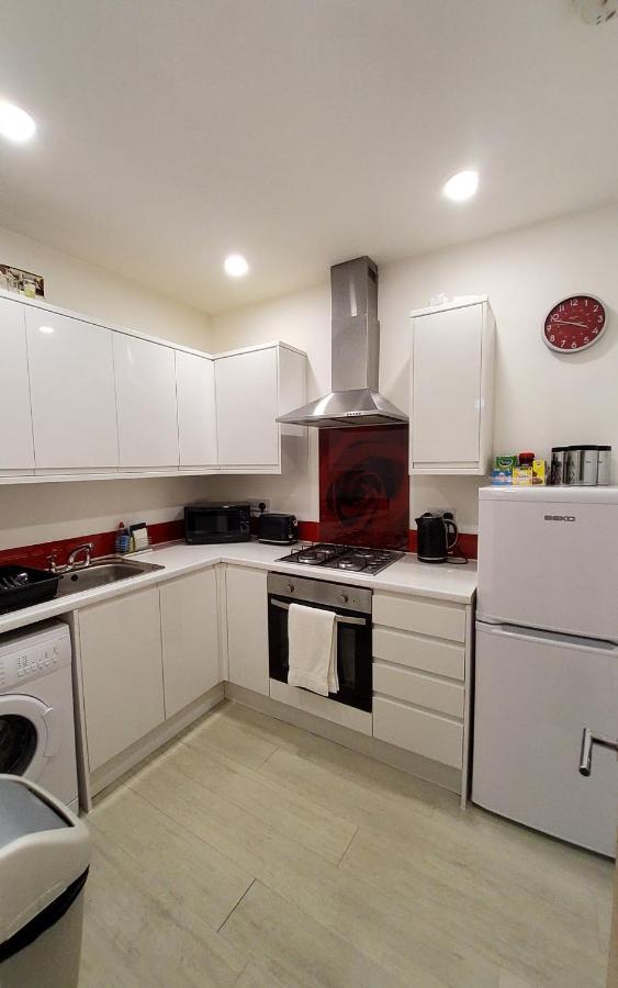 Leith Spectacular Apartment By Sensational Stay Short Lets & Serviced Accommodation With 6 Separate Beds & 2 Baths Edinburgh Eksteriør bilde